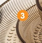 Assiette à dessert noir fumé motif en relief à 1,98 € dans le catalogue B&M