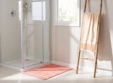 Tapis Flower Power 100% coton - Maxi Bazar à Boulogne-Billancourt Tapis Flower Power 100% coton en promo chez Maxi Bazar Boulogne-Billancourt à 7,99 €