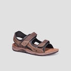 Sandales à scratchs marron homme dans le catalogue La Halle