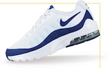 Sneakers Air Max Invigor Enfant - Nike en promo chez Intersport Sneakers Air Max Invigor Enfant - Nike dans le catalogue Intersport