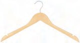 Promo LOT DE 6 CINTRES EN BOIS NATUREL à 3,50 € dans le catalogue Mr.Bricolage à Auxerre