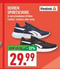 schwarz oder navy Angebote von Reebok bei Marktkauf Gütersloh für 29,99 €