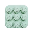 Moules à glaçons en forme de fleur dans le catalogue B&M