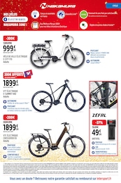 Offre Vélo Électrique dans le catalogue Intersport du moment à la page 13