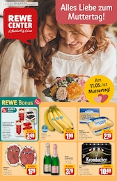 REWE Prospekt für Hamburg mit 30 Seiten REWE Prospekt "Dein Markt" für Hamburg, 30 Seiten, 05.05.2025 - 10.05.2025