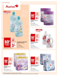 Offre Détachant Poudre dans le catalogue Auchan Hypermarché du moment à la page 38