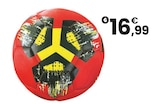 Ballon de football rouge | 14 ans en promo chez JouéClub Ballon de football rouge | 14 ans dans le catalogue JouéClub