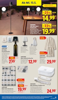 Bademantel im Lidl Prospekt "LIDL LOHNT SICH" mit 77 Seiten (Magdeburg)