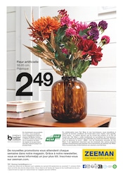 Fleurs Artificielles Angebote im Prospekt "Découvrez-les vous aussi." von Zeeman auf Seite 21