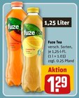 Schwarzer Tee Pfirsich oder Schwarzer Tee Zitrone Angebote von Fuze Tea bei REWE Wismar für 1,29 €