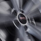 Dynamische Nabenkappe für LM-Felge mit GTI Logo bei Volkswagen im Prospekt "" für 138,60 €