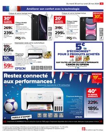 Promo IPhone dans le catalogue Carrefour du moment à la page 15
