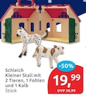 Kleiner Stall mit 2 Tieren, 1 Fohlen und 1 Kalb von Schleich im aktuellen budni Prospekt