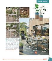 Promos Pot En Céramique dans le catalogue "BARBEUC, SIESTE, PÉTANQUE PLACE À LA DÉTENTE" de Jardiland à la page 19