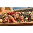 Promo Chiffonnade de jambon Serrano S.T.G 12 mois l'Apéro d'Achille à 3,19 € dans le catalogue Carrefour Market à Nangis