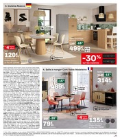 Chaise Angebote im Prospekt "ET VOTRE NOËL BAT+FORT" von But auf Seite 11