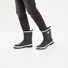 Bottes de pluie noir homme en promo chez La Halle Bottes de pluie noir homme dans le catalogue La Halle