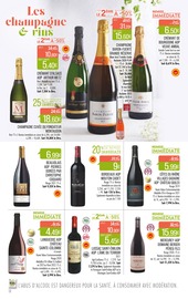 Promo Champagne dans le catalogue Supermarchés Match du moment à la page 10