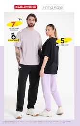 Offre Jogging Femme dans le catalogue Stokomani du moment à la page 2