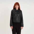 Veste similicuir col chemise courte noir femme - La Halle Veste similicuir col chemise courte noir femme à 39,99 € dans le catalogue La Halle