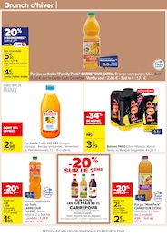 Offre Fraises dans le catalogue Carrefour du moment à la page 14