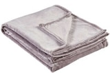 Soft Flauschdecke Mirabelle im Höffner Prospekt Soft Flauschdecke Mirabelle von im aktuellen Höffner Prospekt für 14,99 €