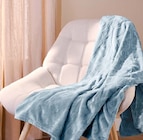 Kuscheldecke Hoch-Tief Angebote von HOME CREATION bei ALDI Nord Nordhausen für 5,99 €