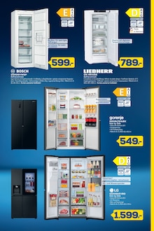 Handy im EURONICS Prospekt "GENAU RICHTIG. DEIN FAN-UPGRADE: 19% MWST. GESCHENKT." mit 12 Seiten (Krefeld)