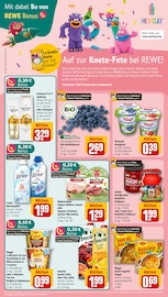 Aktueller REWE Prospekt mit Erdbeeren, "Dein Markt", Seite 13