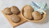 Aktuelles Bio-Mehrkornbrötchen Angebot bei tegut in Wiesbaden ab 2,49 €