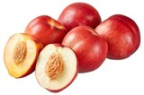 REWE Dortmund - Gelbfleischige Nektarinen Angebot im Prospekt Gelbfleischige Nektarinen bei REWE im Dortmund Prospekt für 3,49 €