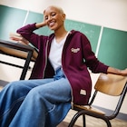 La Halle Loriol-sur-Drôme - Promo Sweat zippé à capuche bordeaux femme Promo Sweat zippé à capuche bordeaux femme à 12,99 € dans le catalogue La Halle à Loriol-sur-Drôme