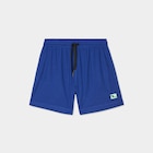La Halle Brignoles - Promo Short de jogging taille élastiquée bleu electrique garçon Promo Short de jogging taille élastiquée bleu electrique garçon à 7,99 € dans le catalogue La Halle à Brignoles