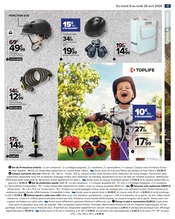 Sacoche Angebote im Prospekt "DU SPORT ET DES LOISIRS EN PLEIN AIR !" von Carrefour auf Seite 19