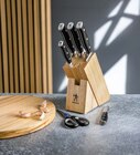 Messerblock im Angebot bei porta Möbel in Hofheim Messerblock Angebote von HENCKELS by ZWILLING bei porta Möbel Hofheim für 99,99 €