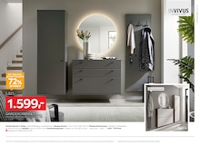 Garderobe im XXXLutz Prospekt junges wohnen auf S. 14