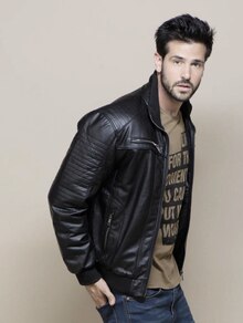 Blouson simili cuir - Géant Casino à Toulouse Blouson simili cuir en promo chez Géant Casino Toulouse à 39,00 €