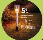 Set de 5 torches solaires dans le catalogue Maxi Bazar