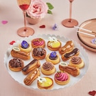16 petits fours à 8,99 € dans le catalogue Carrefour