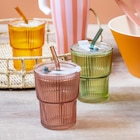 Mug en verre avec paille 4 a en promo chez B&M Mug en verre avec paille 4 a dans le catalogue B&M