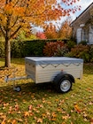 Remorque simple essieu 500kg + réhausses en promo à 699,00 € chez Brico Dépôt Remorque simple essieu 500kg + réhausses dans le catalogue Brico Dépôt