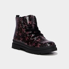 La Halle Lanester - Promo Boots vernies crantées noir fille Promo Boots vernies crantées noir fille à 23,09 € dans le catalogue La Halle à Lanester
