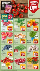 Aktueller REWE Prospekt mit Erdbeeren, "Dein Markt", Seite 7