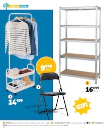 Offre Vêtements dans le catalogue Gifi du moment à la page 22