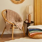 Plaid embossed flanelle en promo chez Carrefour Bordeaux à 6,99 €