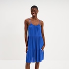 Robe fluide à volants fines bretelles bleu electrique femme en promo chez La Halle Levallois-Perret à 15,99 €
