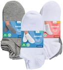 Sneaker von VIVESS für 15,98 € bei REWE im Angebot Sneaker von VIVESS im aktuellen REWE Prospekt