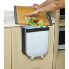 Poubelle de porte amovible et rétractable 9 L en promo chez Gifi Nancy à 3,91 €