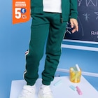 Promo Pantalon de jogging regular élastiqué vert foncé garçon à 5,00 € dans le catalogue La Halle à Saint-Germain-du-Puy
