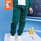 La Halle Gap - Promo Pantalon de jogging regular élastiqué vert foncé garçon Promo Pantalon de jogging regular élastiqué vert foncé garçon à 5,00 € dans le catalogue La Halle à Gap